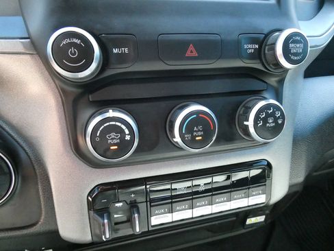 Used 2020 RAM 2500 Tradesman AWD/4WD image 26