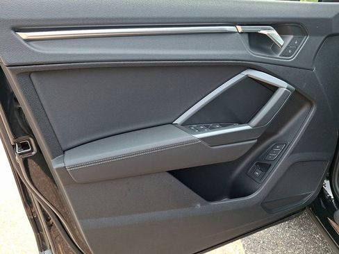 New 2025 Audi Q3 2.0T Premium image 12