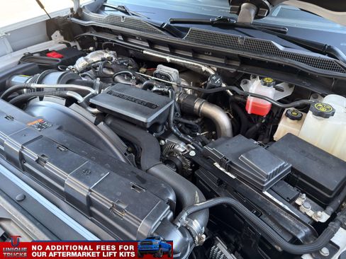 Used 2024 Chevrolet Silverado 2500 High Country w/ Technology Package image 16