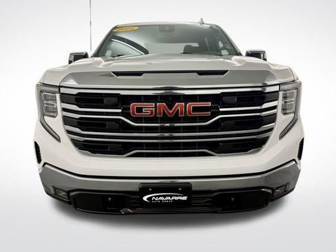 Used 2025 GMC Sierra 1500 SLT image 4