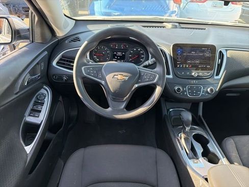 Used 2023 Chevrolet Malibu LT image 10
