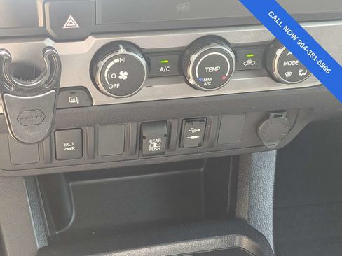 Used 2019 Toyota Tacoma SR5 RWD image 23