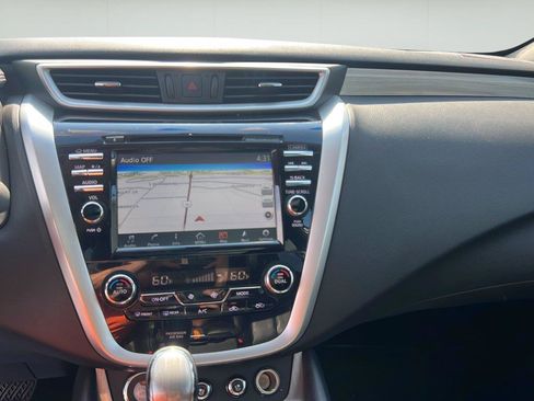 Used 2016 Nissan Murano Platinum w/ Platinum Technology Package FWD image 13