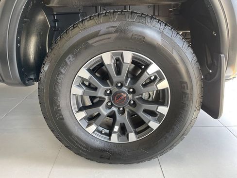Used 2024 Nissan Titan PRO-4X w/ Pro-4x Utility Package AWD/4WD image 18