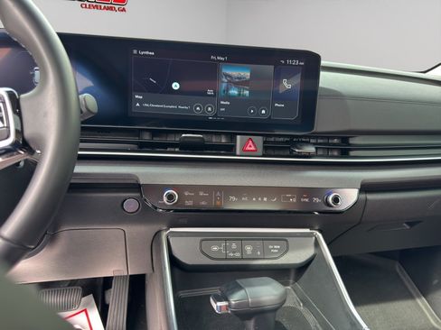 Used 2025 Kia Carnival SX FWD image 30