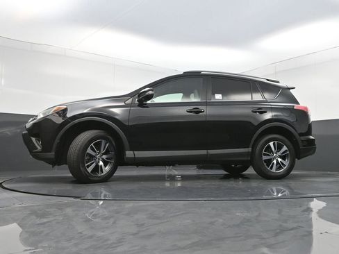 Used 2017 Toyota RAV4 XLE FWD image 25