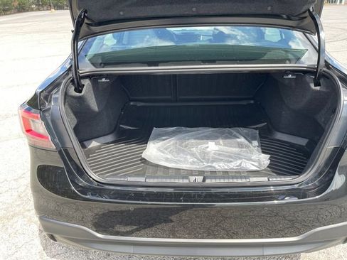 Certified 2024 Subaru Legacy Limited image 18