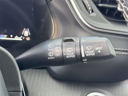 New 2025 Jeep Grand Cherokee L Laredo image 11