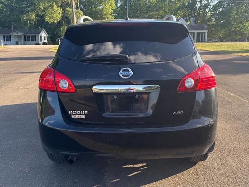 Used 2015 Nissan Rogue S w/ Convenience Package AWD/4WD image 8