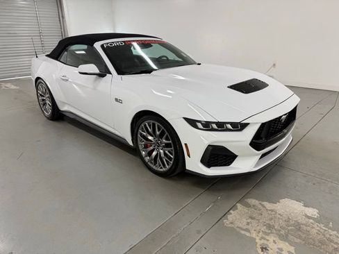 Used 2024 Ford Mustang GT Premium image 3