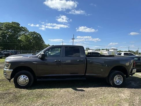 Used 2025 RAM 3500 Tradesman AWD/4WD image 5