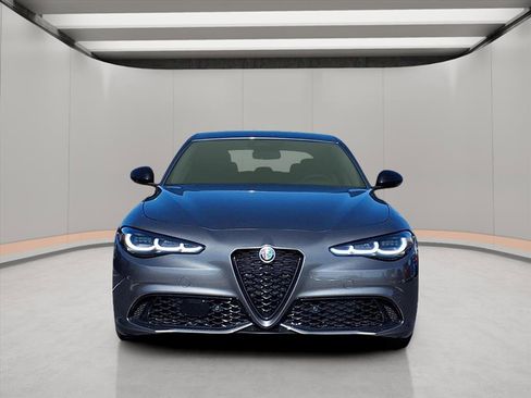 New 2025 Alfa Romeo Giulia image 2