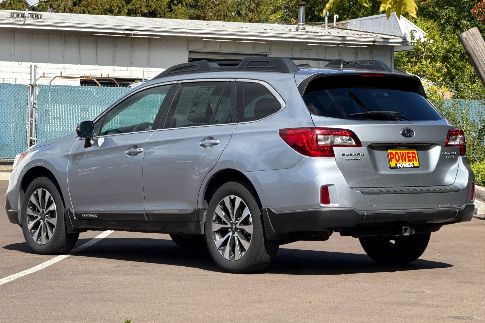 Used 2017 Subaru Outback 2.5i Limited w/ Popular Package #5 AWD/4WD image 6