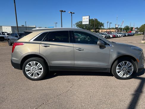 Used 2019 Cadillac XT5 Premium Luxury AWD/4WD image 36