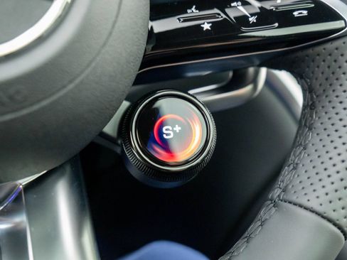 New 2026 Mercedes-Benz GLC 43 AMG 4MATIC image 18