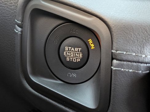 Used 2025 Jeep Wrangler Sahara w/ Safety Group image 31