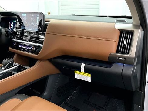 New 2025 Nissan Pathfinder Platinum image 34