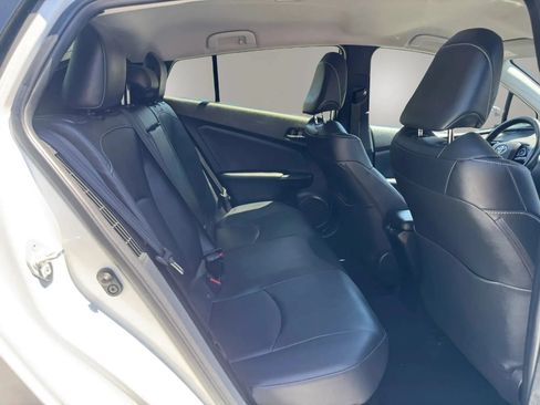 Used 2021 Toyota Prius Prime XLE w/ Carpet Mat Package (TMS) FWD image 11