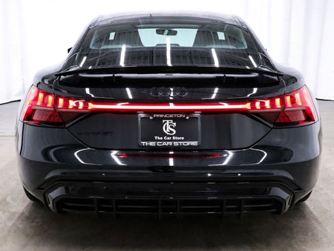 Used 2024 Audi e-tron GT Prestige w/ Prestige Package image 5