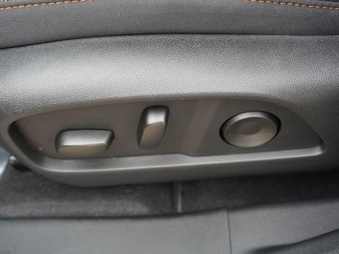 Certified 2025 Chevrolet Equinox ACTIV w/ Safety and Technology Package image 22