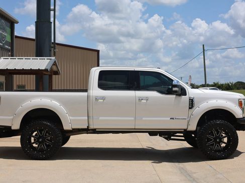 Used 2018 Ford F250 King Ranch w/ King Ranch Ultimate Package AWD/4WD image 2