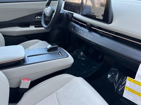 New 2025 Nissan Ariya AWD image 13