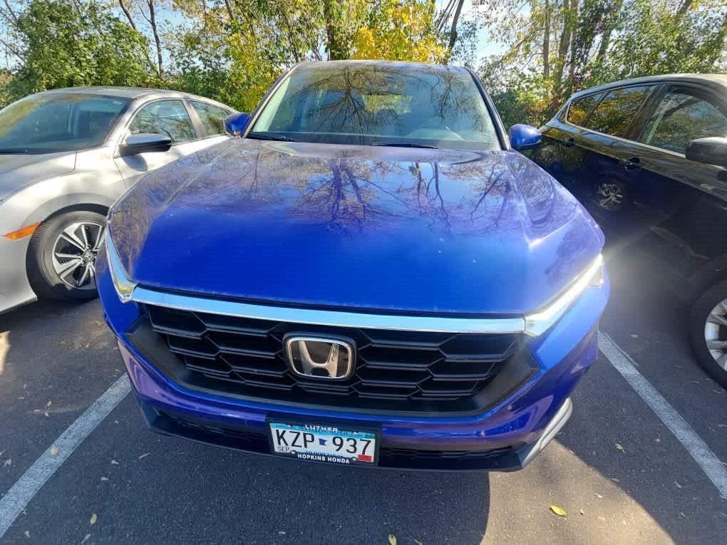 Used 2024 Honda CR-V LX image 3