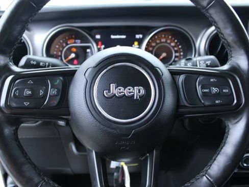 Used 2023 Jeep Wrangler Unlimited Sport AWD/4WD image 18