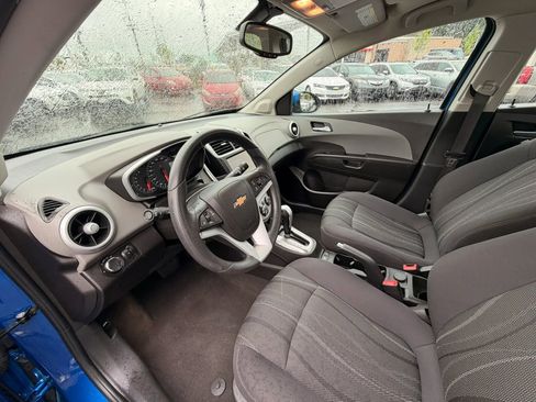 Used 2018 Chevrolet Sonic LT FWD image 14