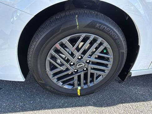 New 2026 Nissan Sentra SV image 9