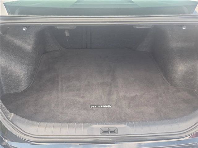 Used 2025 Nissan Altima 2.5 SV FWD image 6