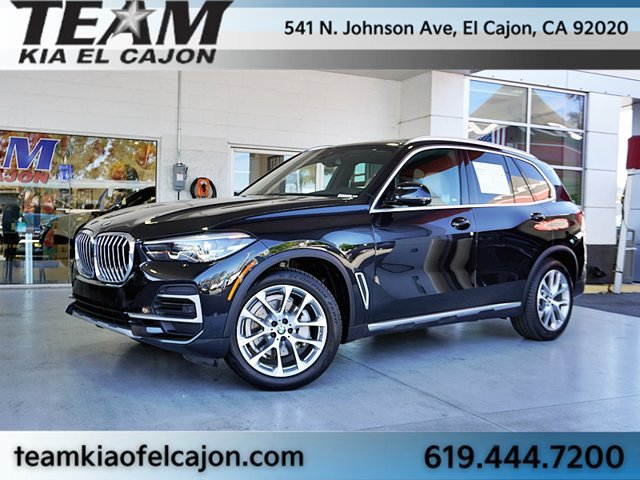 Used 2022 BMW X5 sDrive40i w/ Premium Package RWD image 2