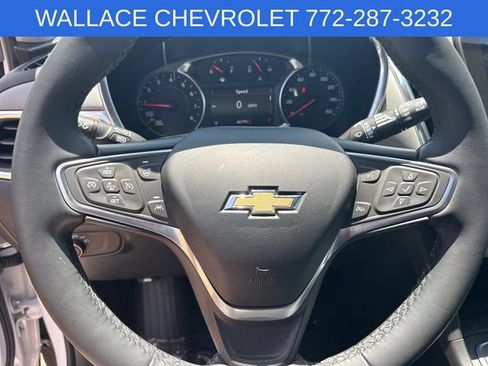 Used 2023 Chevrolet Equinox LT FWD image 18