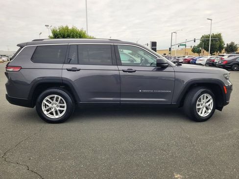 Used 2023 Jeep Grand Cherokee L Laredo AWD/4WD image 3