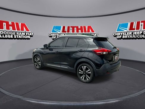 Used 2020 Nissan Kicks SR w/ SR Premium Package image 6