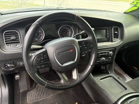 Used 2017 Dodge Charger Police w/ Street Appearance Group RWD image 10