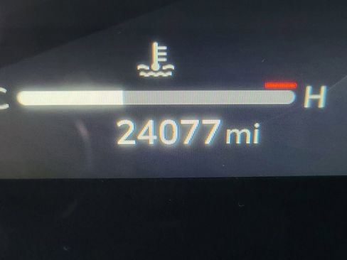 Used 2024 Toyota Tacoma TRD Off-Road AWD/4WD image 4