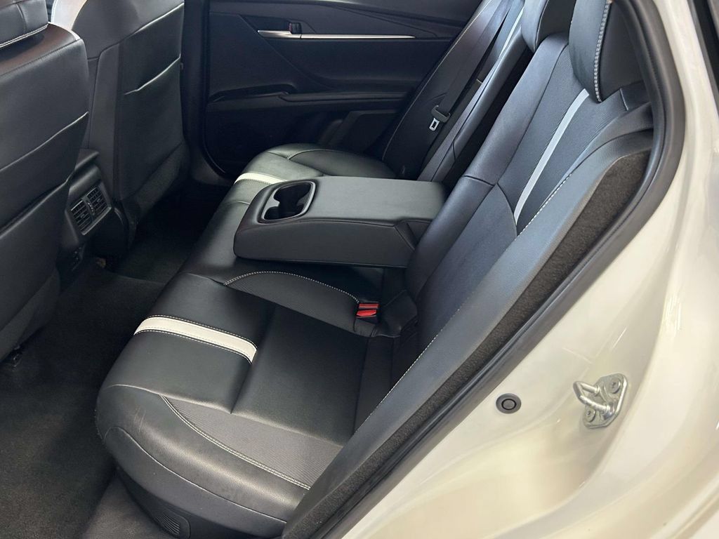Certified 2025 Toyota Camry SE FWD image 14
