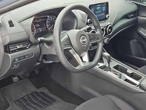 Used 2024 Nissan Sentra SV image 10