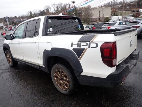 Used 2021 Honda Ridgeline Sport image 3