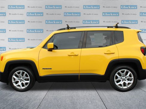 Used 2016 Jeep Renegade Latitude w/ Cold Weather Group image 10
