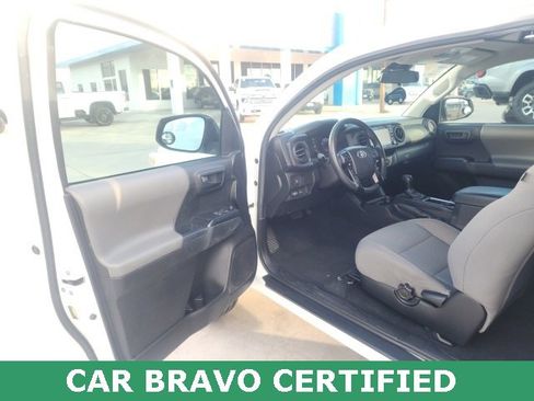 Used 2022 Toyota Tacoma SR image 17