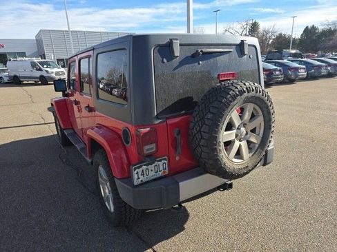 Used 2012 Jeep Wrangler Unlimited Sahara w/ Connectivity Group AWD/4WD image 6