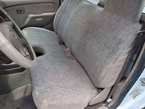 Used 2004 Toyota Tacoma 2WD Regular Cab image 14