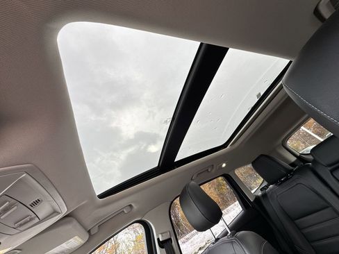 Used 2018 Ford Escape SEL w/ Ford Safe & Smart Package image 16