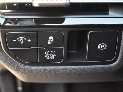 New 2026 Kia Sportage LX image 21