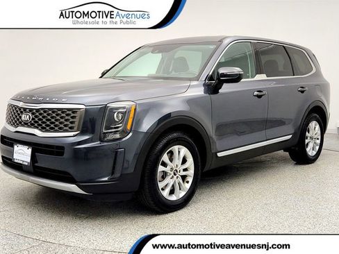 Used 2020 Kia Telluride LX image 1
