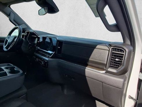 Used 2025 Chevrolet Silverado 1500 LT RWD image 22