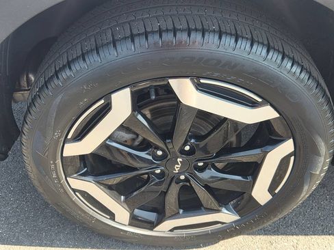 Used 2023 Kia Telluride S w/ S Sunroof Package AWD/4WD image 9