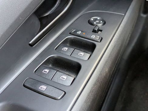 Used 2025 Hyundai Elantra Sport FWD image 23